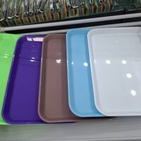 PLATEAU EN PLASTIQUE 33*24 CM